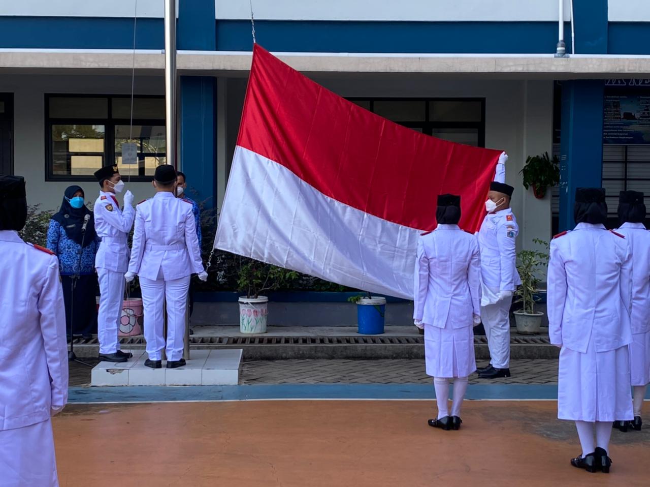 SMKN 73