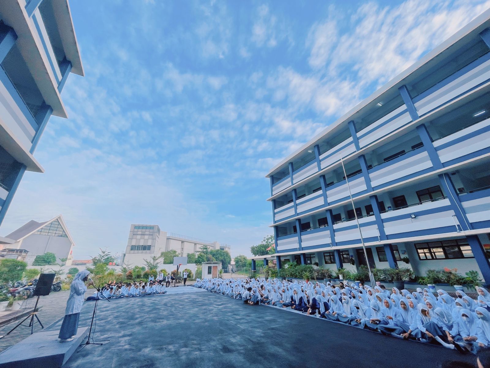 SMKN 73
