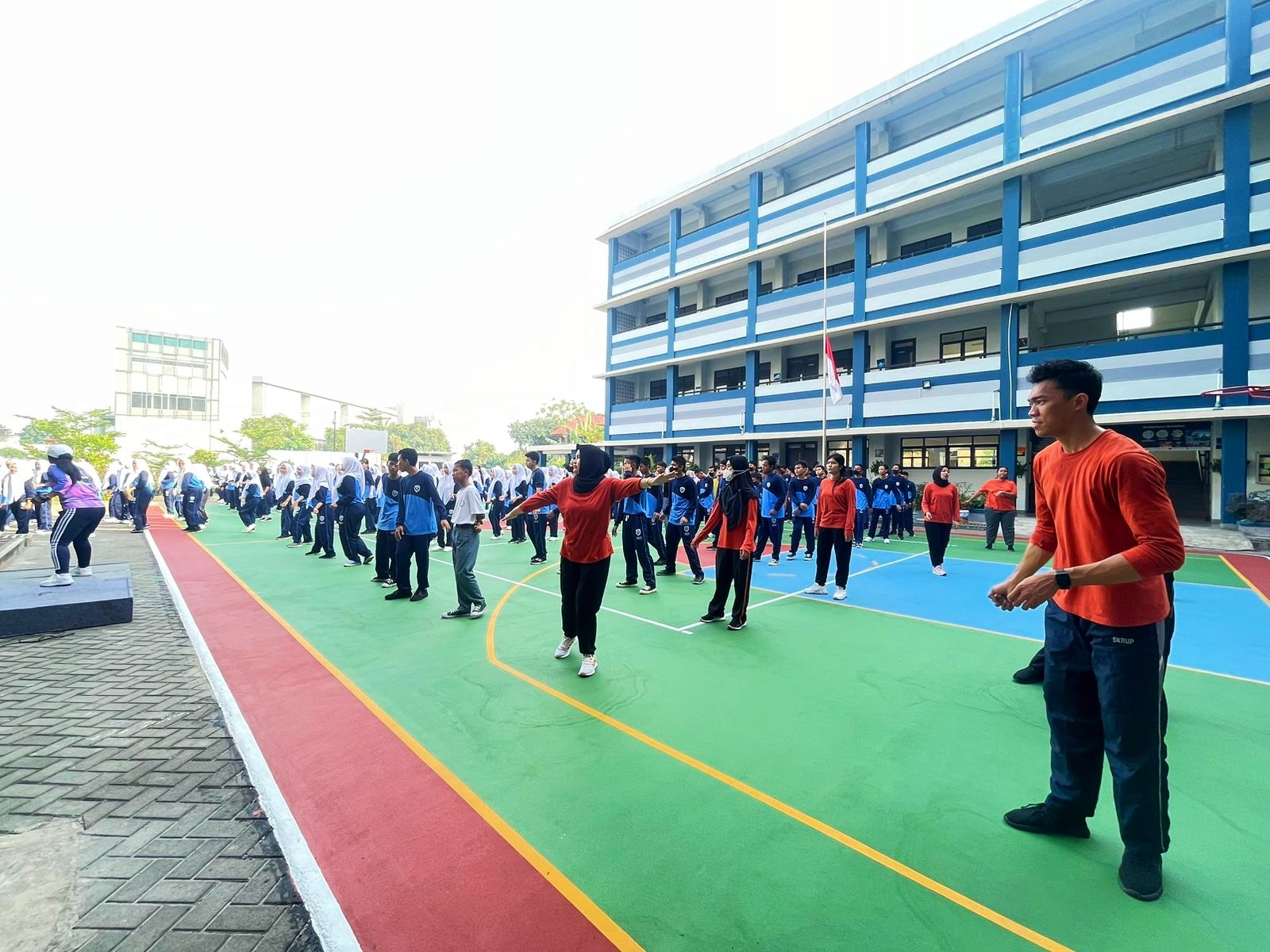 SMKN 73